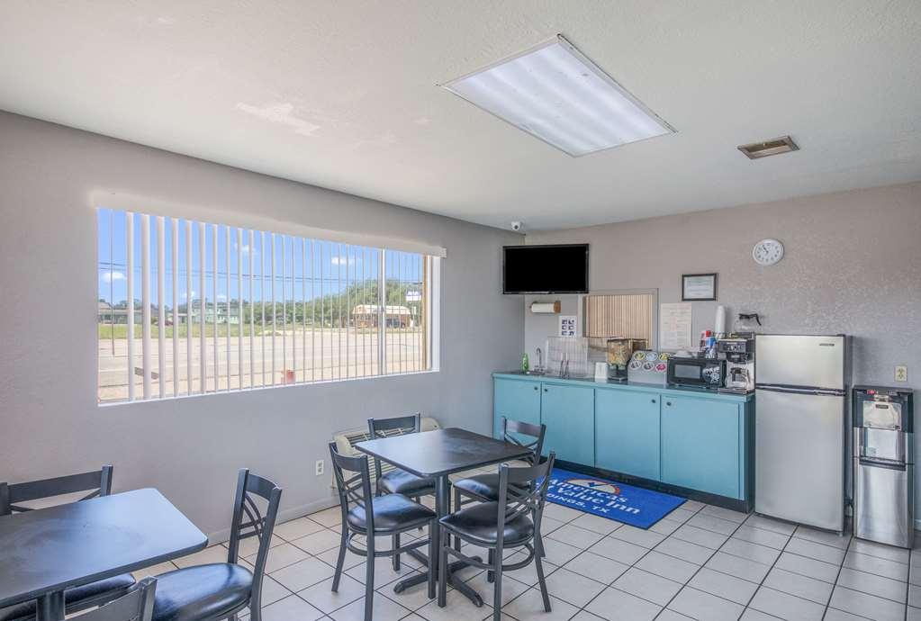 Americas Best Value Inn Giddings Exterior photo