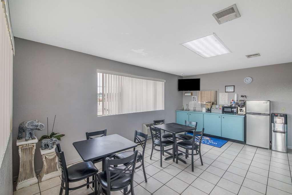 Americas Best Value Inn Giddings Exterior photo
