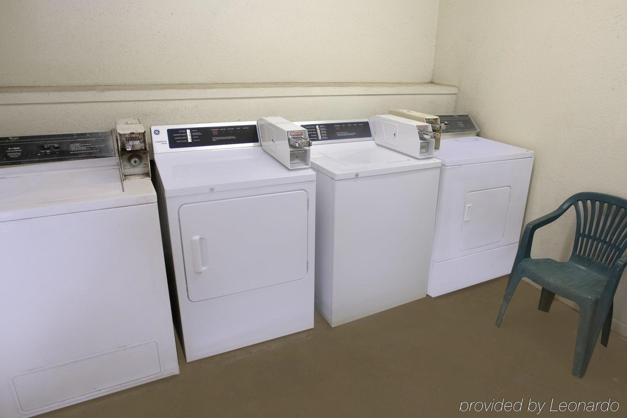 Americas Best Value Inn Giddings Facilities photo